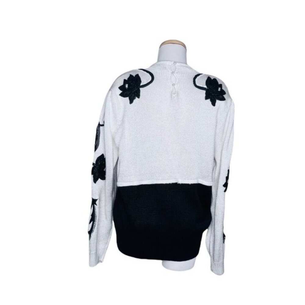 Vintage Shannan Womens Floral Embroidered Cardigan Sweater Size L Black & White - Picture 6 of 14